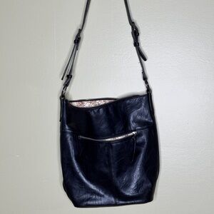 Elegant Black Leather Shoulder/Crossbody Bag